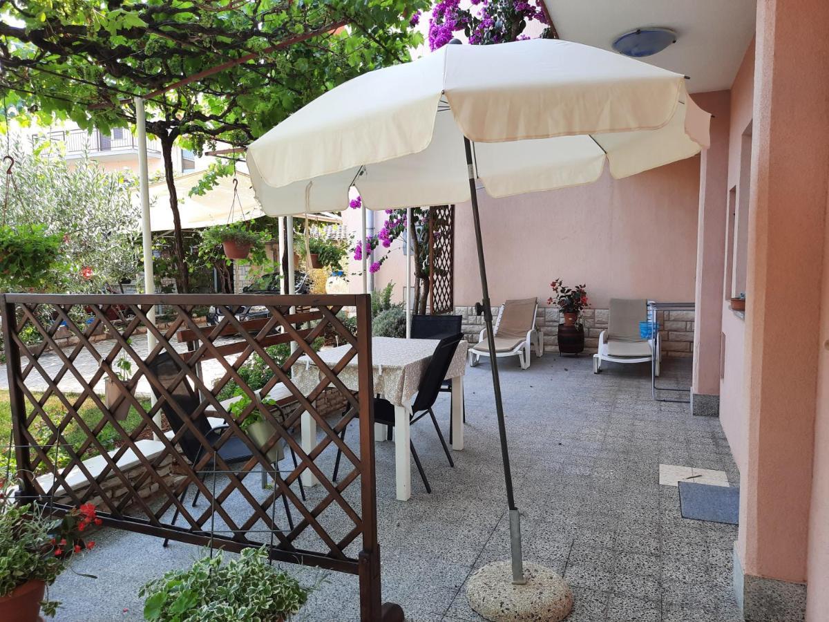 Apartment Nino In Pula Luaran gambar